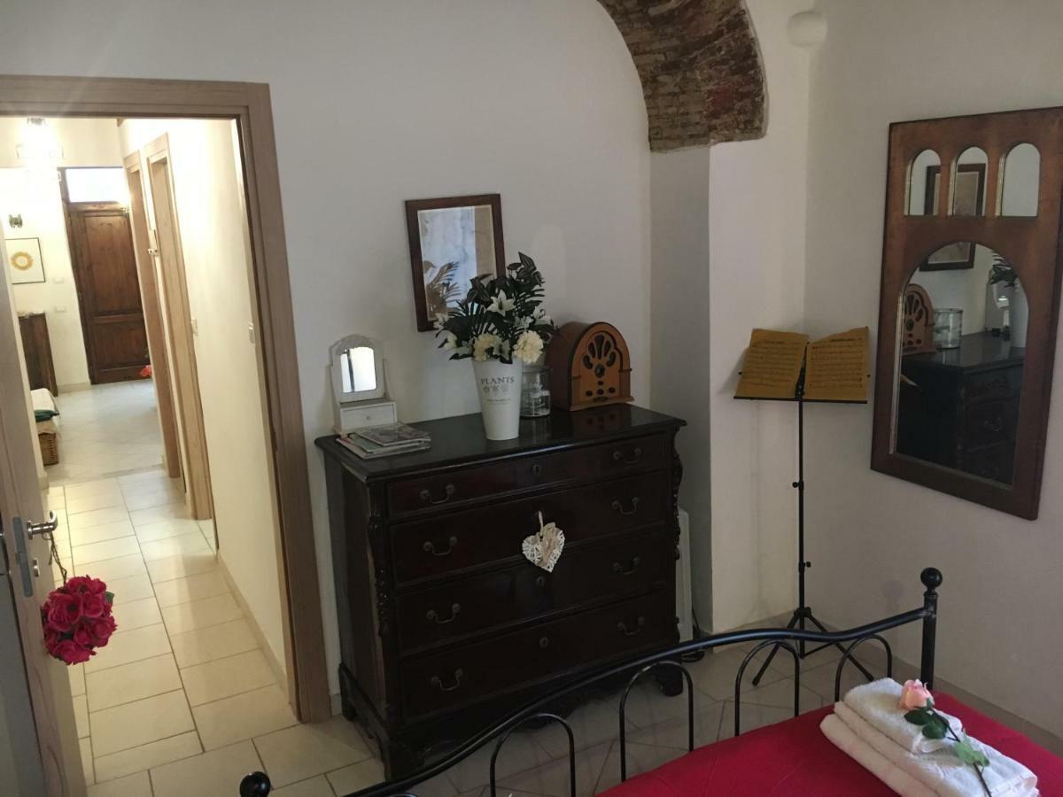 Apartament New Maria'S House Livorno. Il Cisternone Zewnętrze zdjęcie